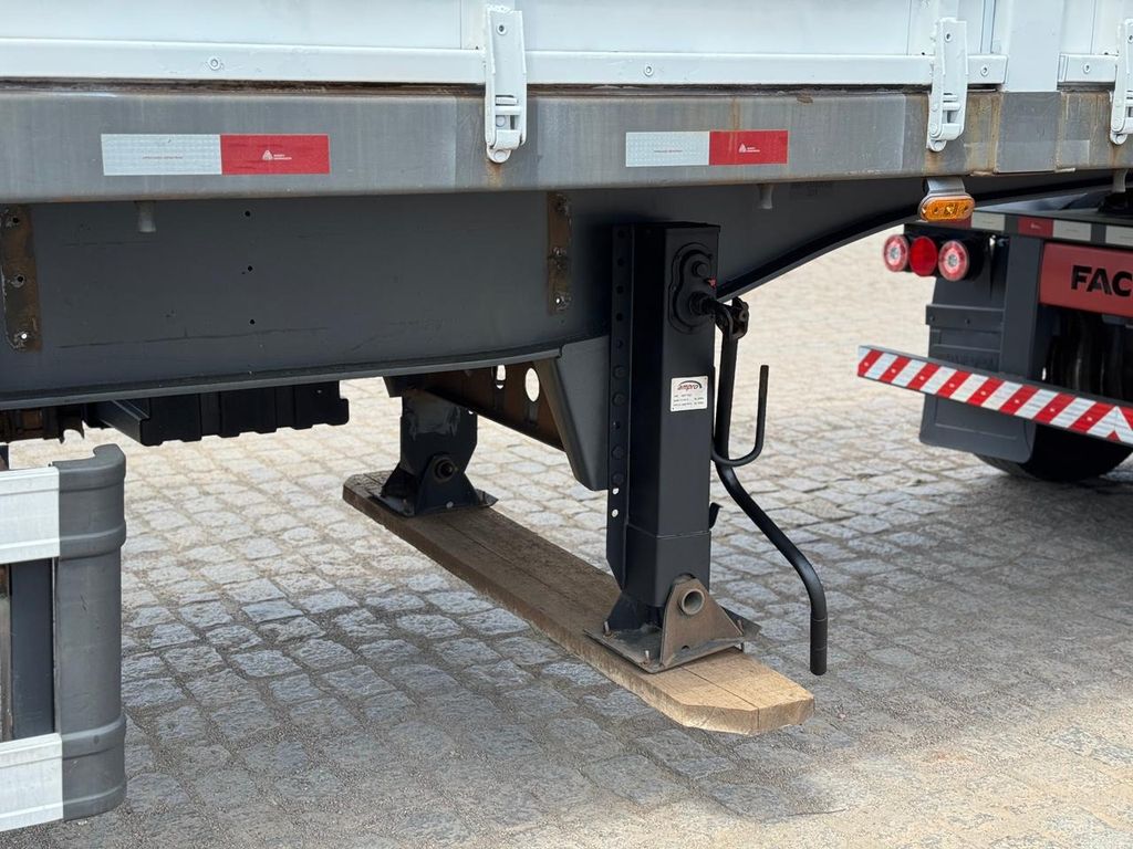 SR FACCHINI SRF RT – Cinza – 2019 de TB Trucks Caminhões no Paraná