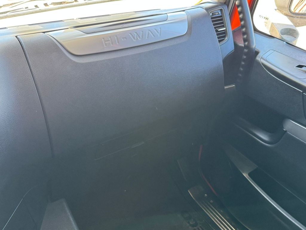 IVECO STRALIS HI-WAY – 6×2 de TB Trucks Caminhões no Paraná