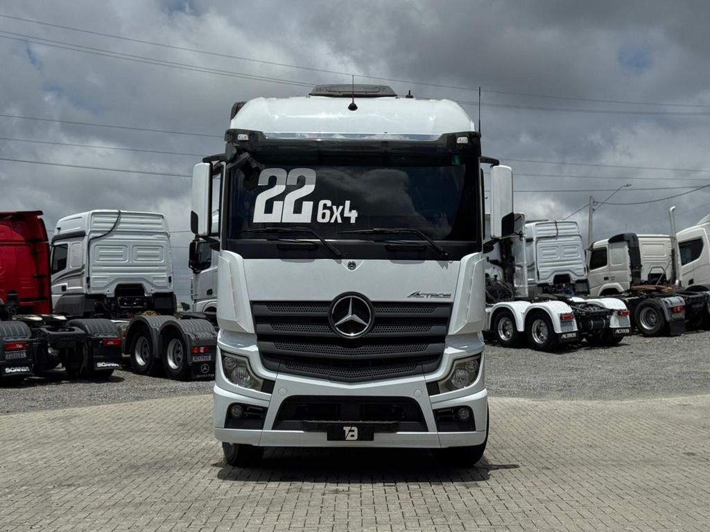 Mercedes-Benz New Actros 2651 – 6×4 de TB Trucks Caminhões no Paraná