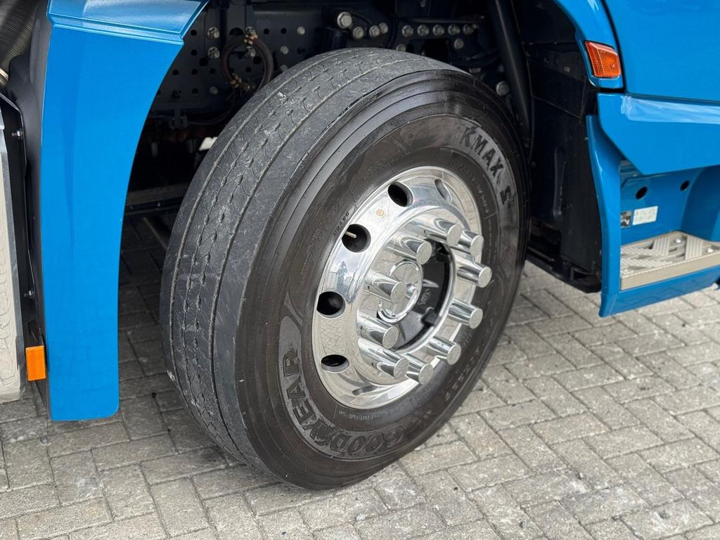 MERCEDES-BENZ Actros 2653 – 6×4 – de TB Trucks Caminhões no Paraná