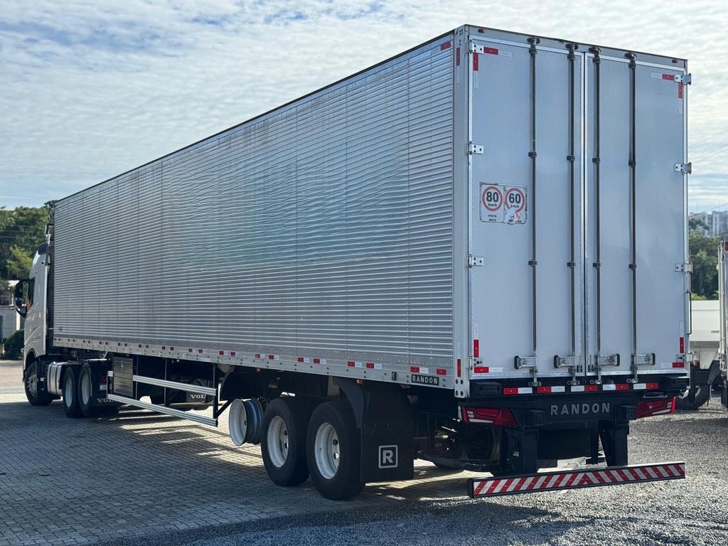 Báu Randon 30 Paletes- 2025 de TB Trucks Caminhões no Paraná