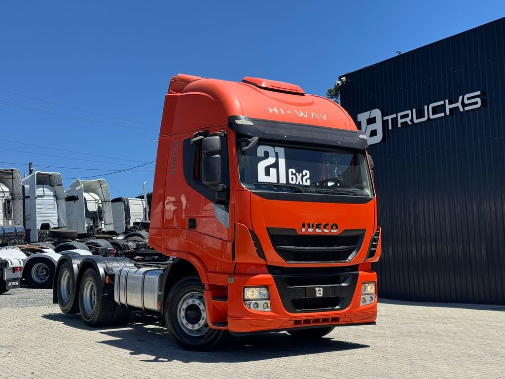 IVECO STRALIS HI-WAY – 6×2 de TB Trucks Caminhões no Paraná