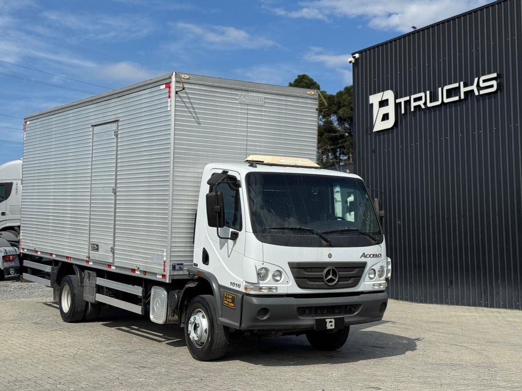 MERCEDES-BENZ Accelo 1016 – 3/4 de TB Trucks Caminhões no Paraná