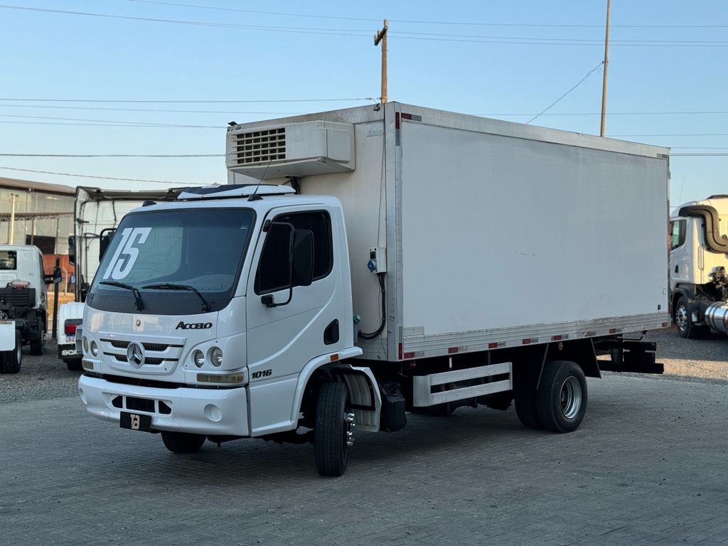 MERCEDES-BENZ Accelo 1016 – 3/4 de TB Trucks Caminhões no Paraná