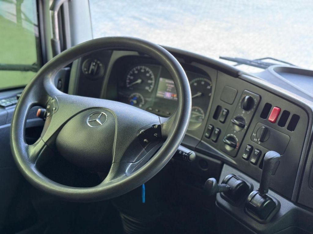 MERCEDES-BENZ Axor 2644 – 6×4 de TB Trucks Caminhões no Paraná