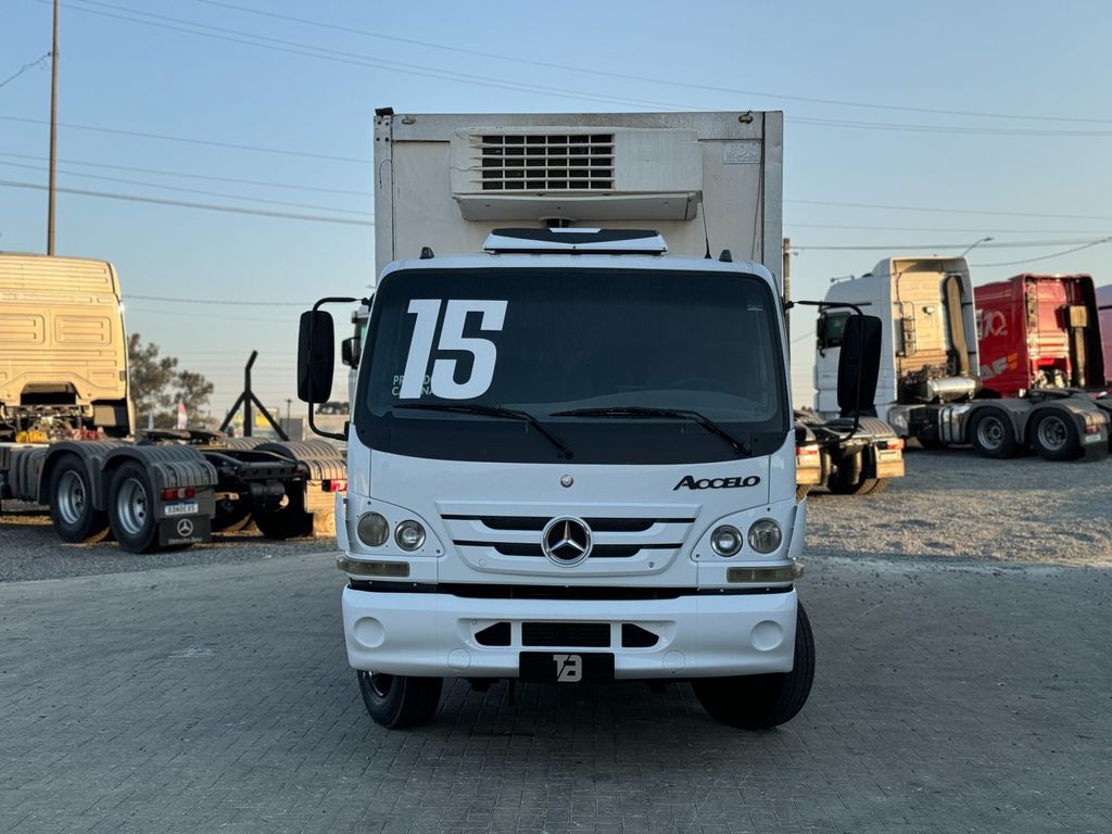 MERCEDES-BENZ Accelo 1016 – 3/4 de TB Trucks Caminhões no Paraná