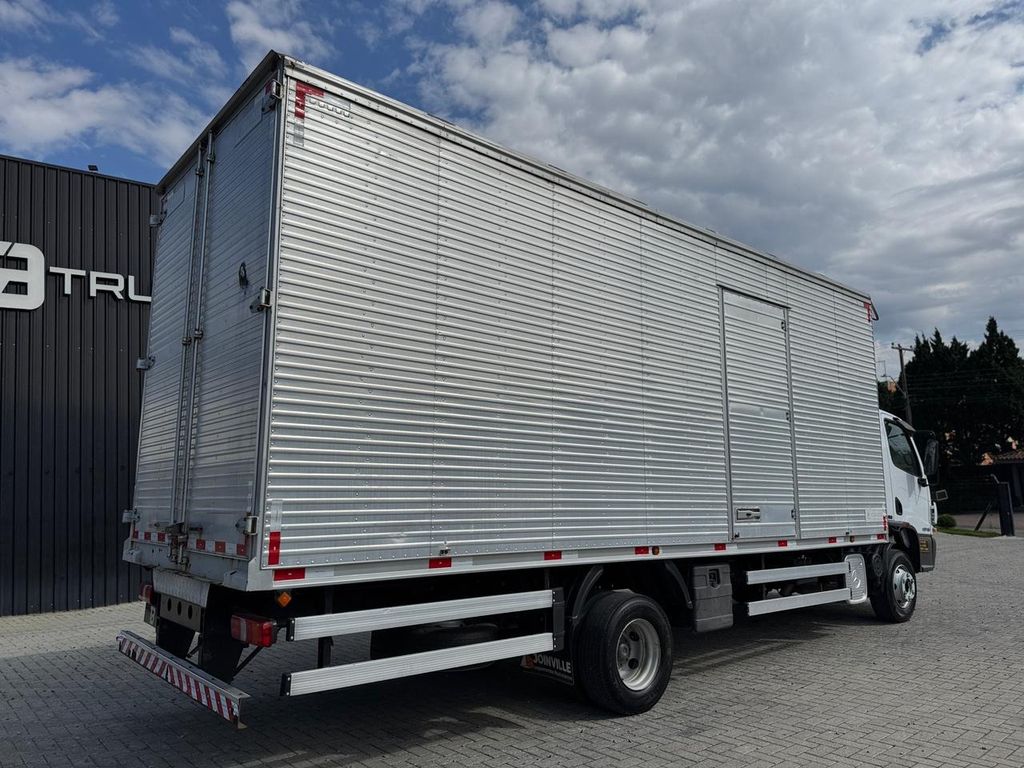 MERCEDES-BENZ Accelo 1016 – 3/4 de TB Trucks Caminhões no Paraná