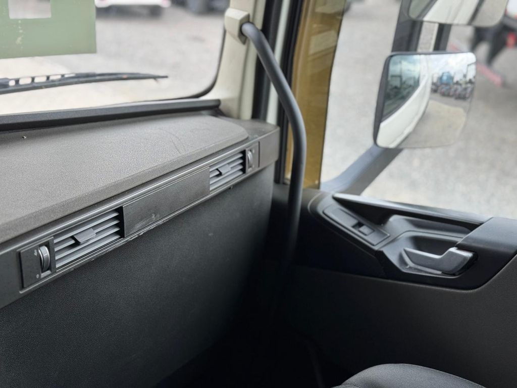 VOLVO FH 420 – 4×2 de TB Trucks Caminhões no Paraná