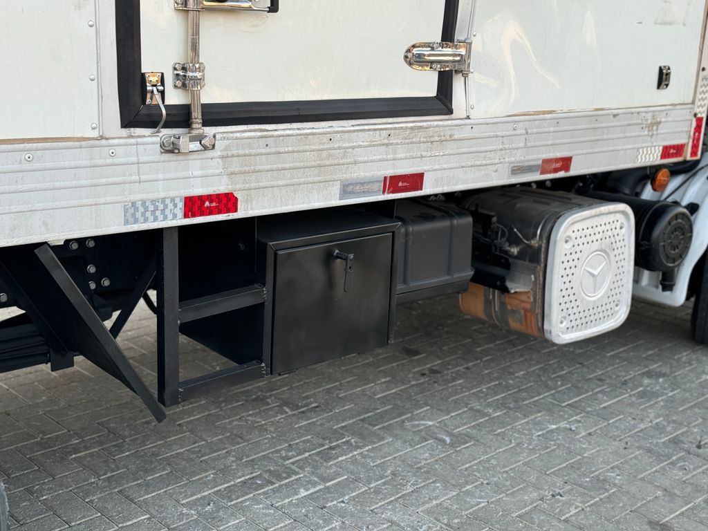 MERCEDES-BENZ Accelo 1016 – 3/4 de TB Trucks Caminhões no Paraná
