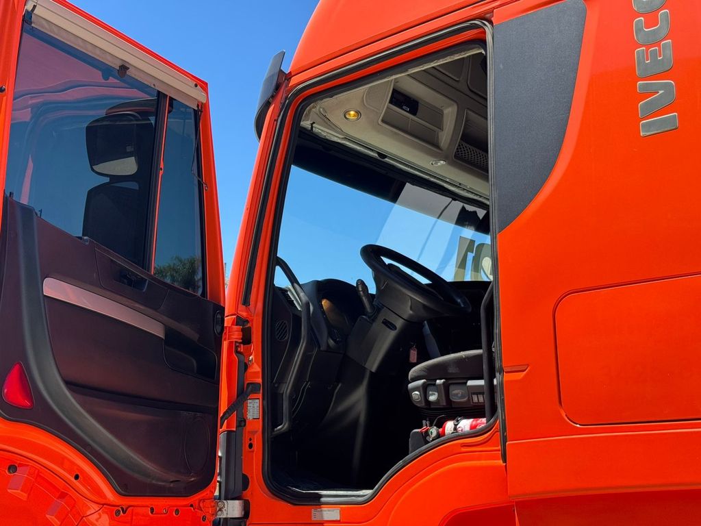 IVECO STRALIS HI-WAY – 6×2 de TB Trucks Caminhões no Paraná