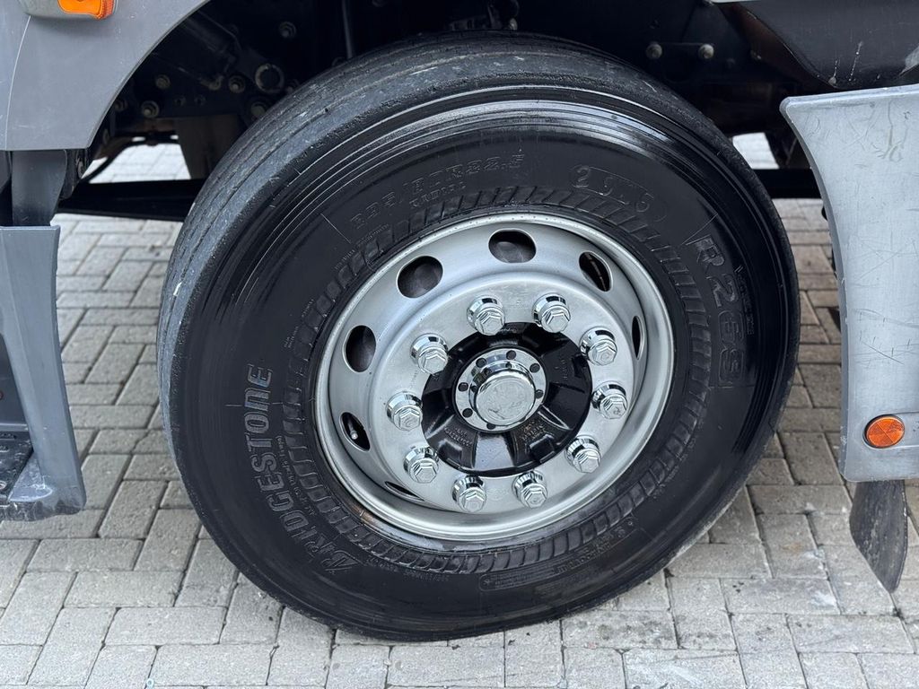 MERCEDES-BENZ Axor 2644 – 6×4 de TB Trucks Caminhões no Paraná