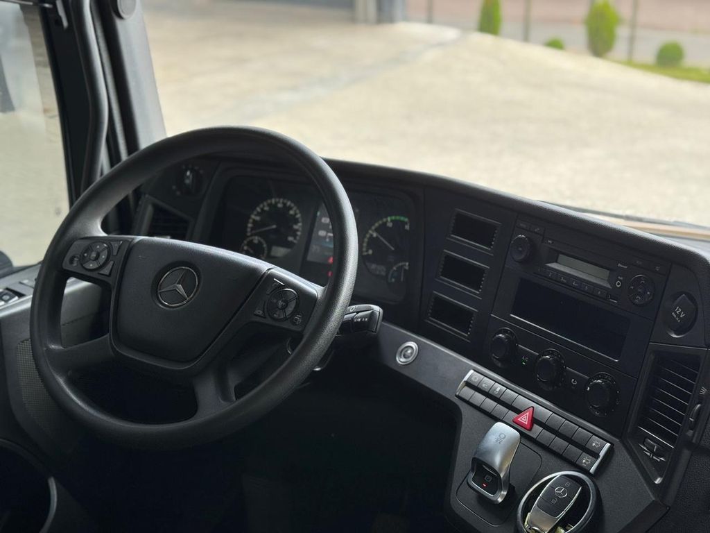 MERCEDES-BENZ Actros 2653 – 6×4 – de TB Trucks Caminhões no Paraná