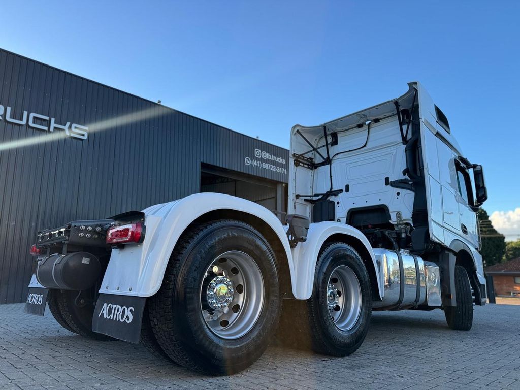 Mercedes-Benz New Actros 2651 – 6×4 de TB Trucks Caminhões no Paraná