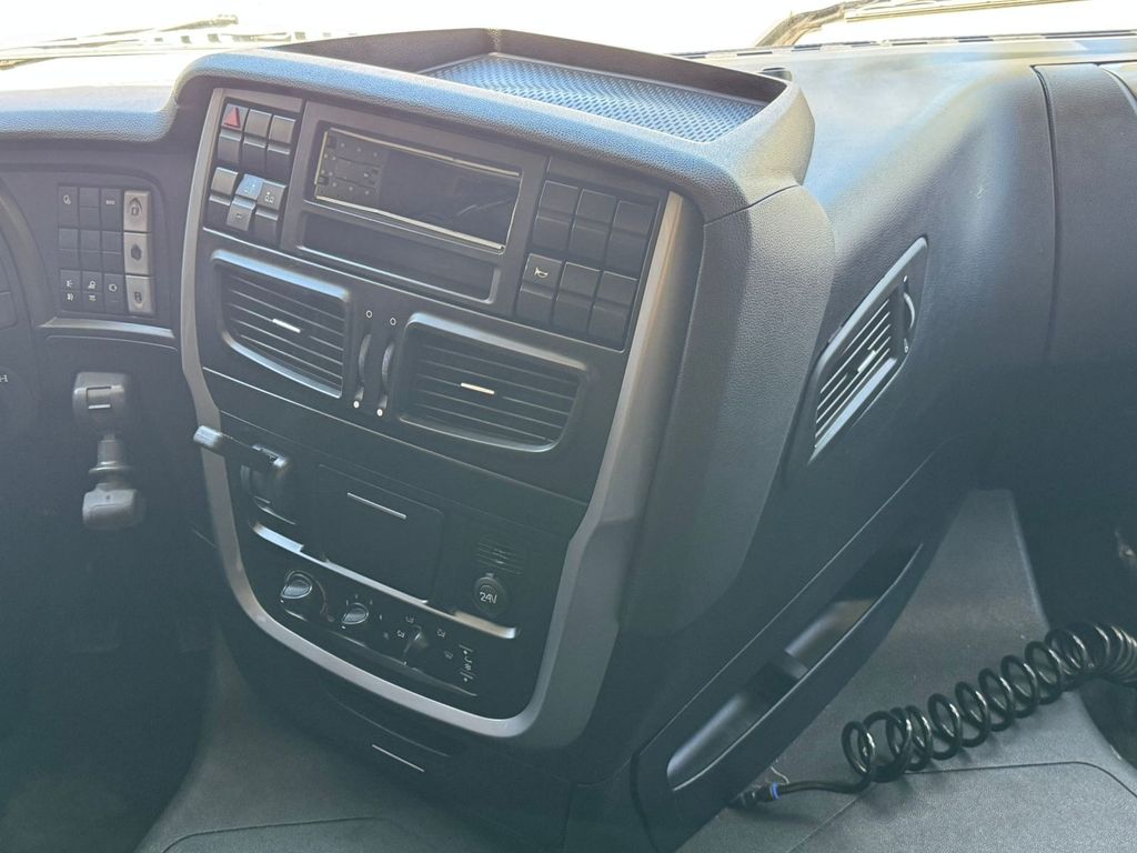 IVECO STRALIS HI-WAY – 6×2 de TB Trucks Caminhões no Paraná