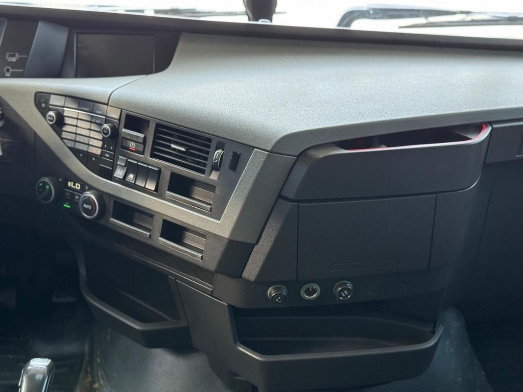 VOLVO FH 540 – 6×4 de TB Trucks Caminhões no Paraná