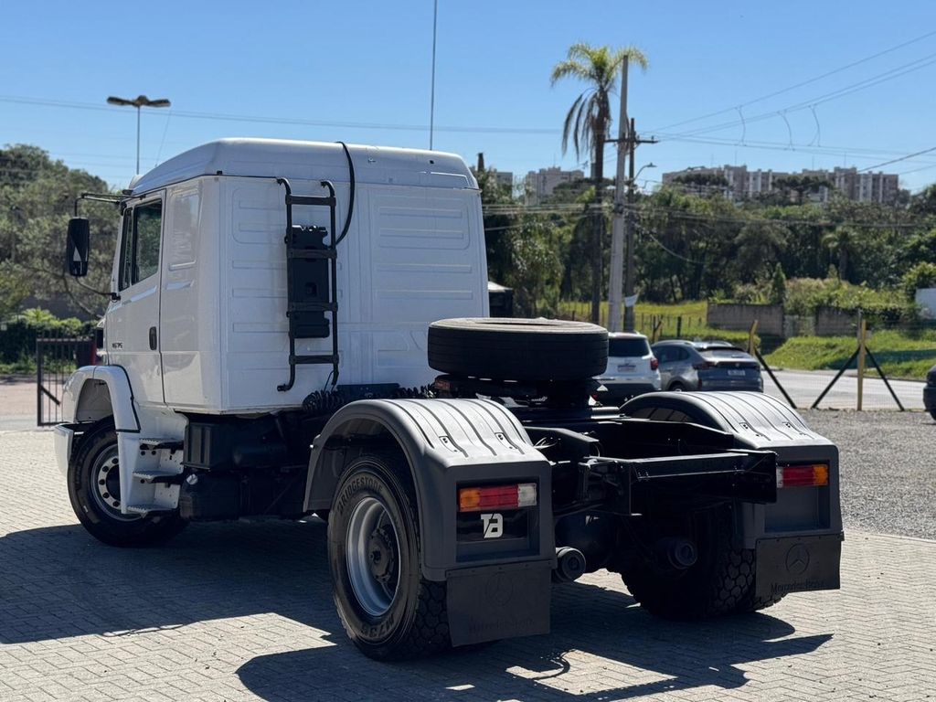 MERCEDES-BENZ Atron 1635 S – 4×2 de TB Trucks Caminhões no Paraná