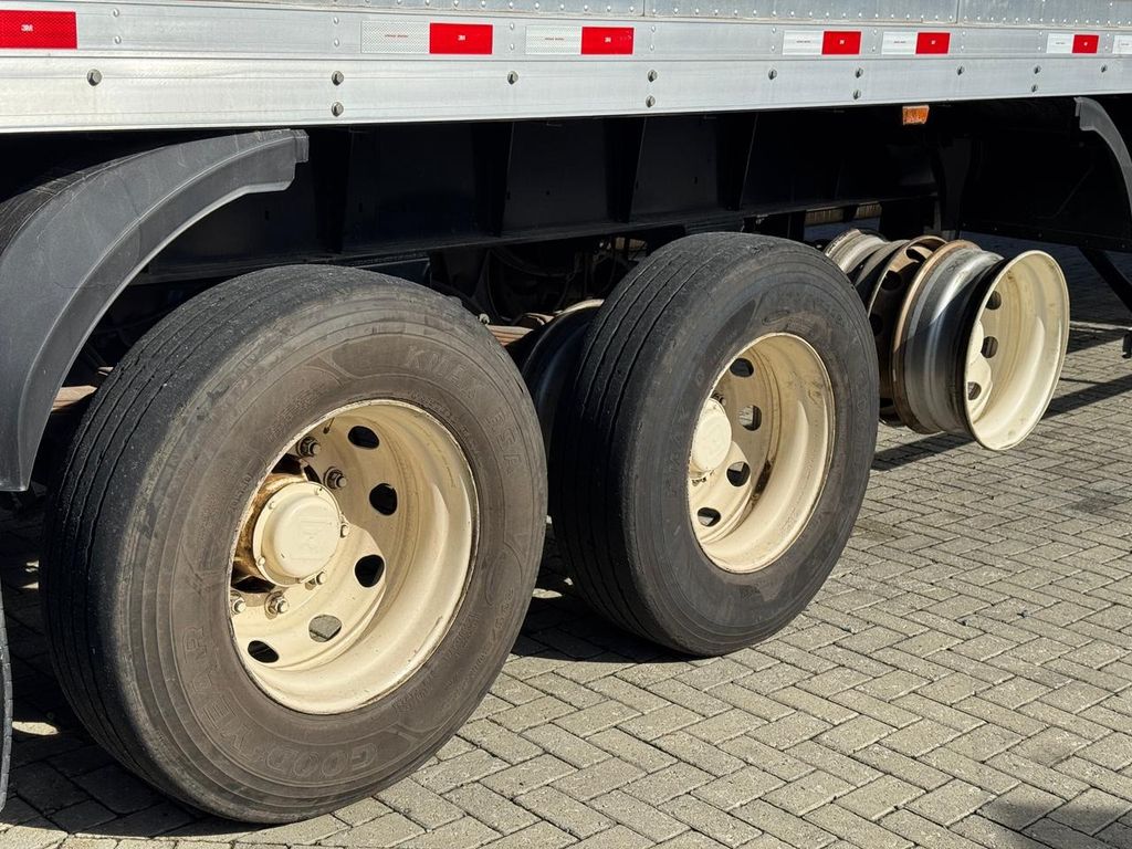 Báu Randon 30 Paletes- 2025 de TB Trucks Caminhões no Paraná