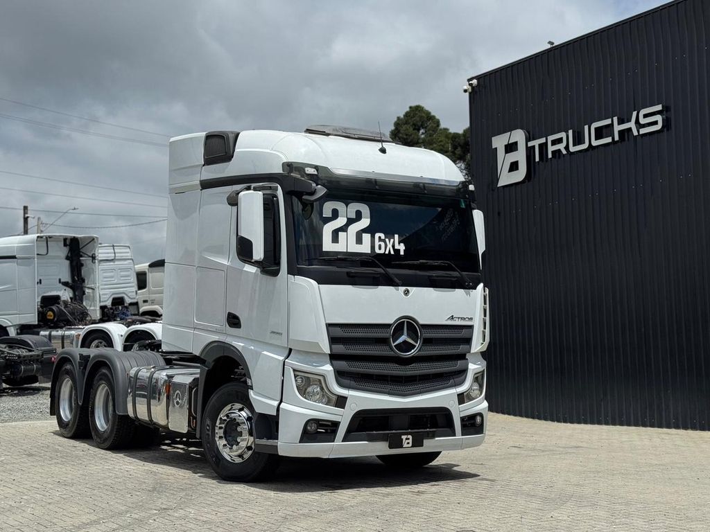 Mercedes-Benz New Actros 2651 – 6×4 de TB Trucks Caminhões no Paraná