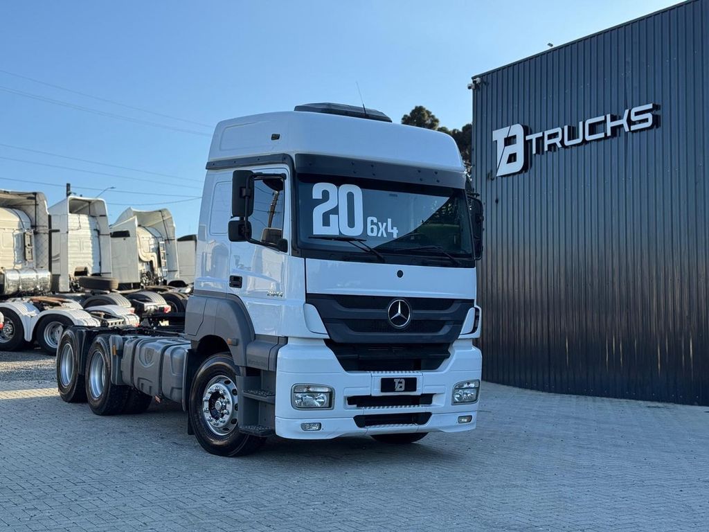 MERCEDES-BENZ Axor 2644 – 6×4 de TB Trucks Caminhões no Paraná
