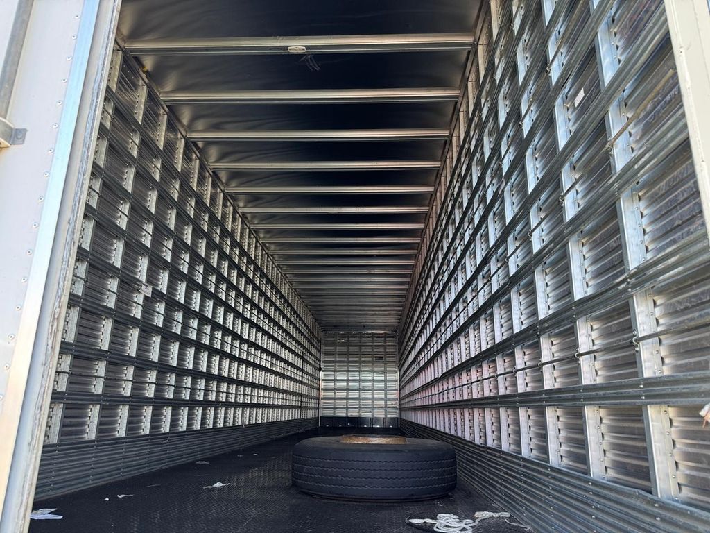 Báu Randon 30 Paletes- 2025 de TB Trucks Caminhões no Paraná