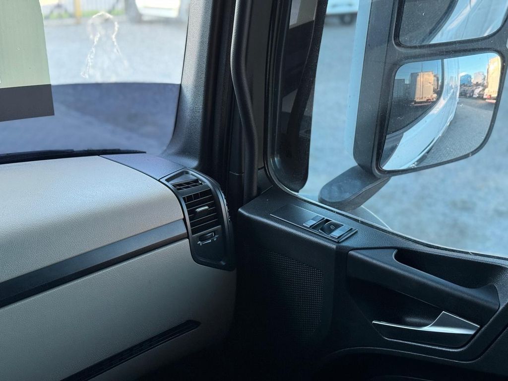 Mercedes-Benz New Actros 2651 – 6×4 de TB Trucks Caminhões no Paraná