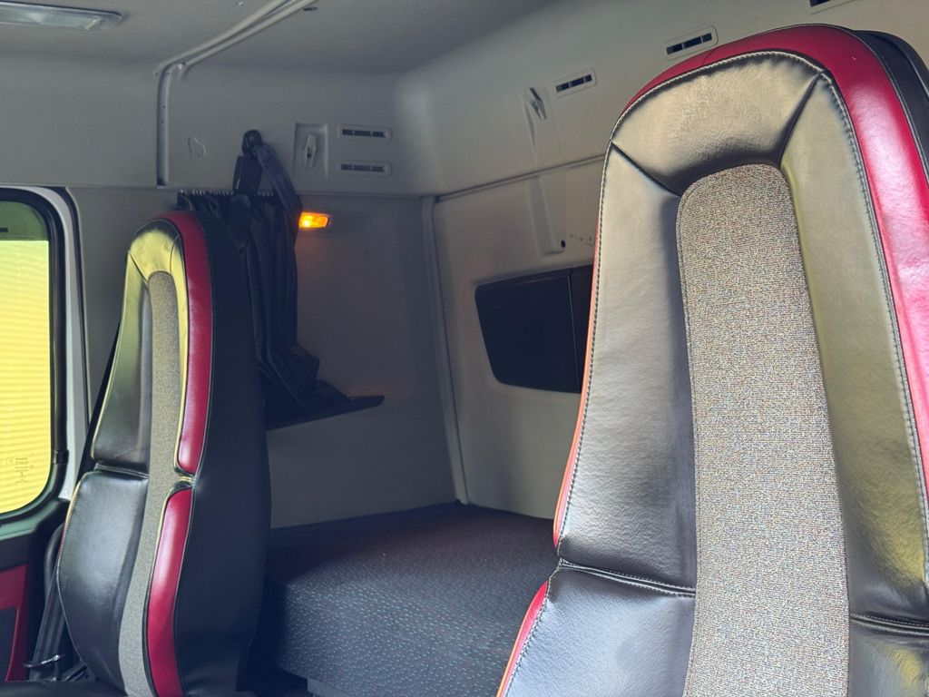 VOLVO FMX 460 – 6×4 de TB Trucks Caminhões no Paraná