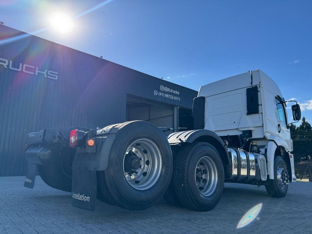 VOLKSWAGEN 25.360 Constellation – 6×2 de TB Trucks Caminhões no Paraná
