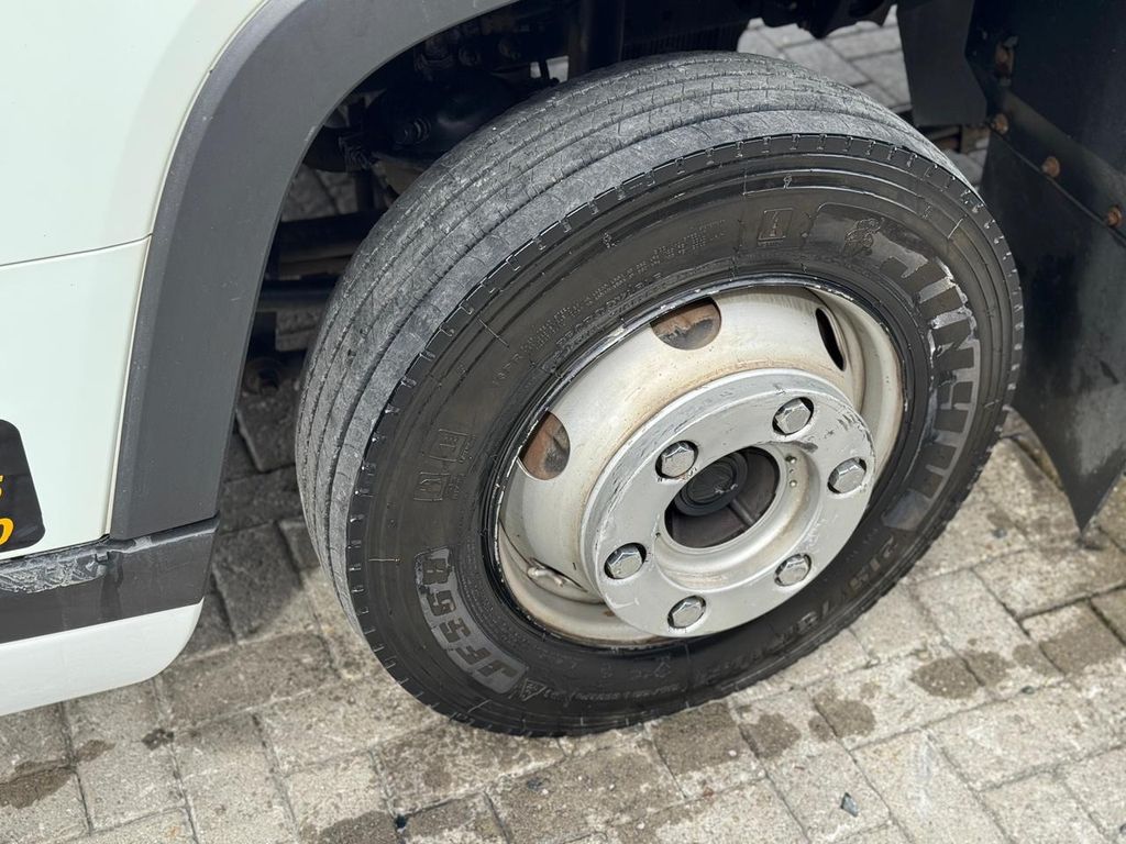 VOLKSWAGEN Delivery 9-170 – 4×2 de TB Trucks Caminhões no Paraná