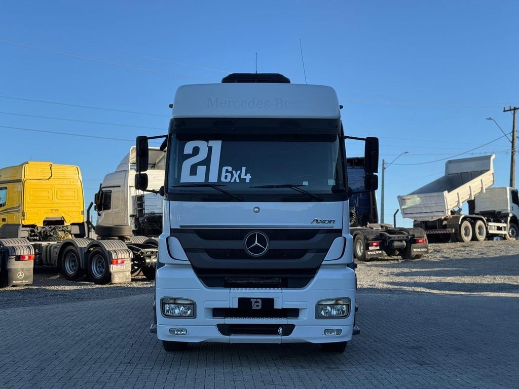 MERCEDES-BENZ Axor 2644 – 6×4 de TB Trucks Caminhões no Paraná