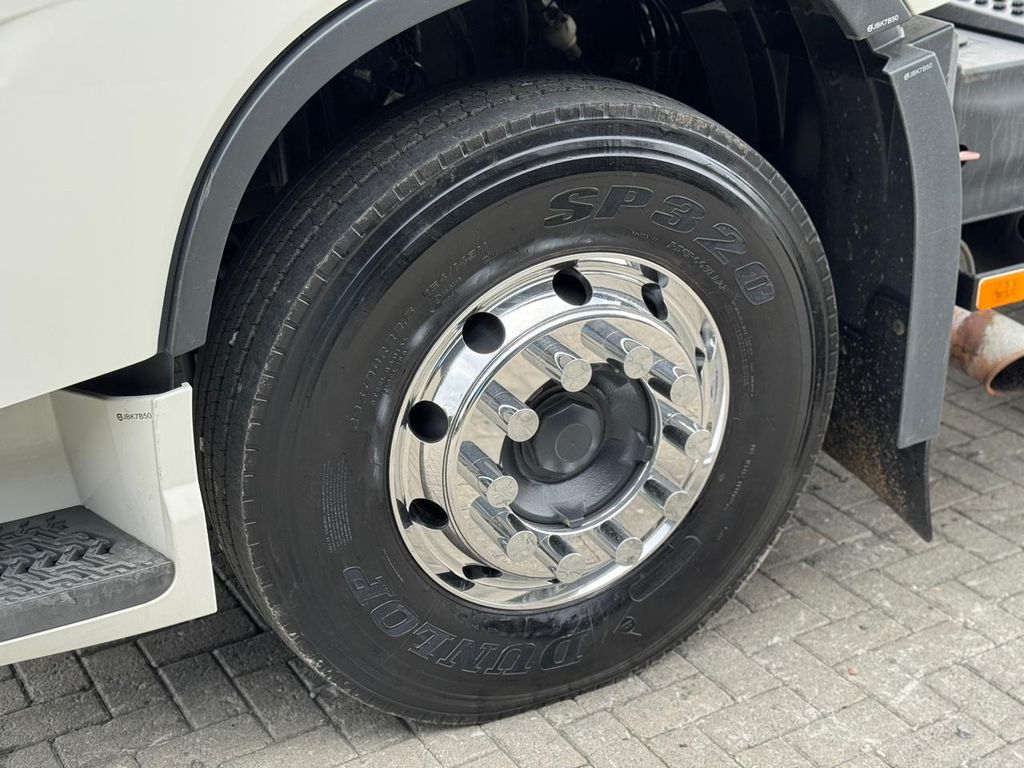 VOLVO FH-460 GLOBETROTTER – 6×2 de TB Trucks Caminhões no Paraná