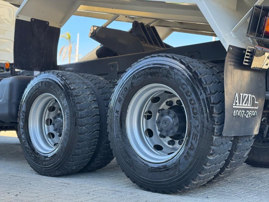 VOLVO VMX 290 – 6×4 de TB Trucks Caminhões no Paraná