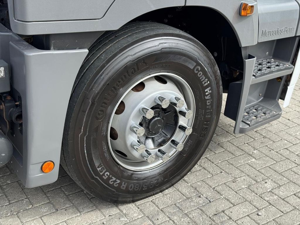 MERCEDES-BENZ Axor 2544 – 6×2 de TB Trucks Caminhões no Paraná