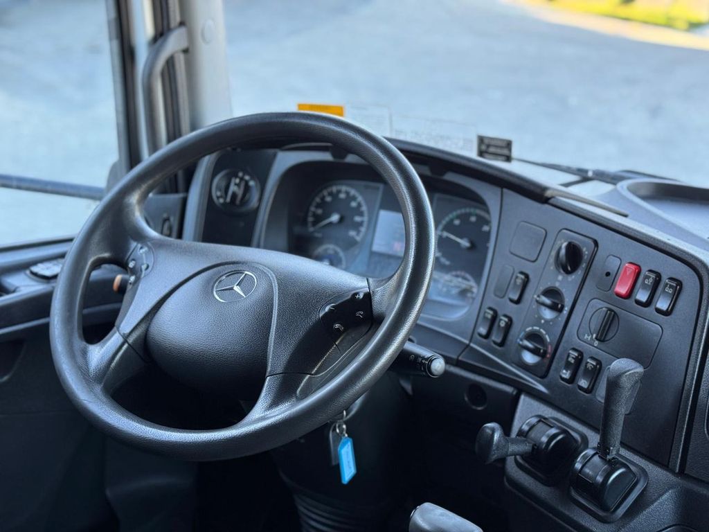 MERCEDES-BENZ Axor 2544 – 6×2 de TB Trucks Caminhões no Paraná