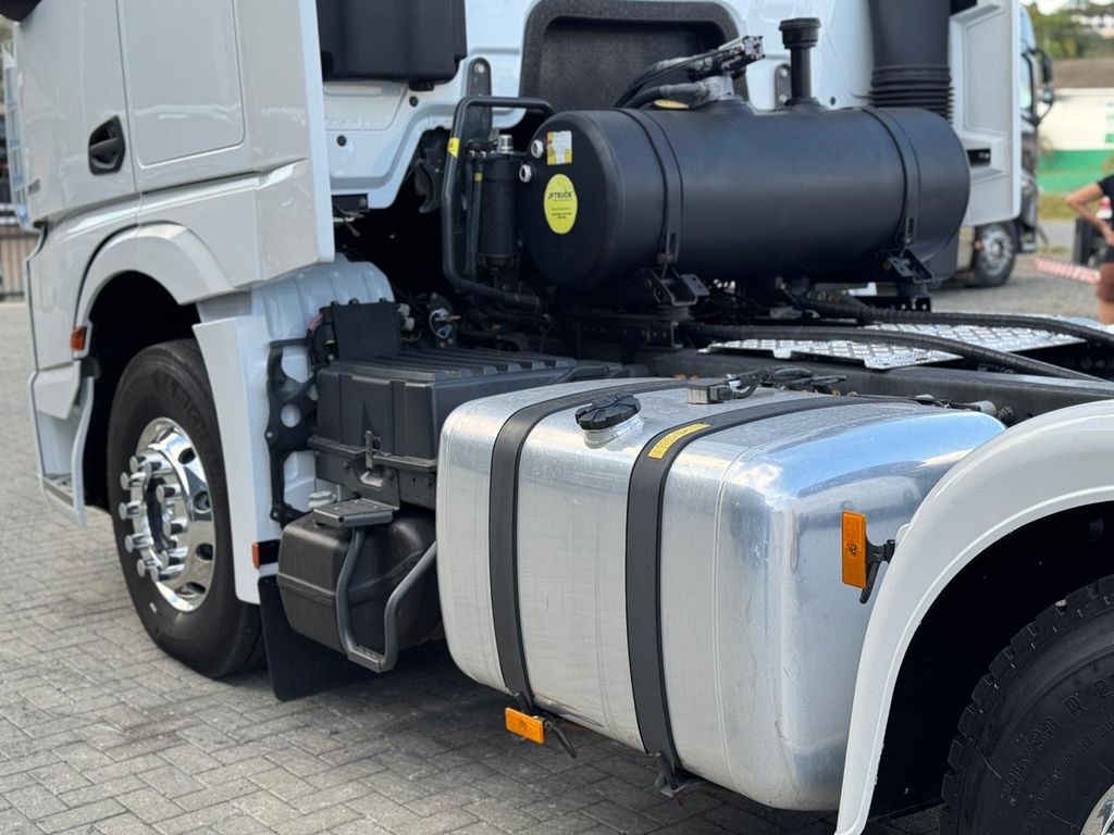 MERCEDES-BENZ Actros 2651 – 6×4 – C/ Retarder de TB Trucks Caminhões no Paraná