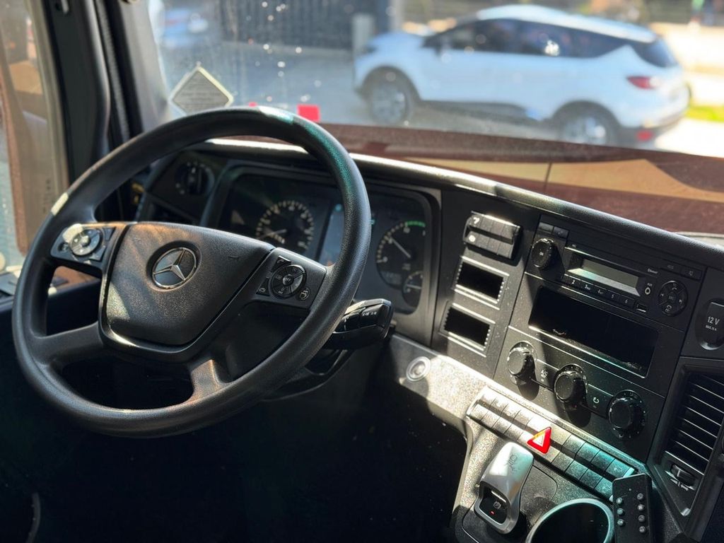 MERCEDES-BENZ Actros 2651 – 6×4 – C/ Retarder de TB Trucks Caminhões no Paraná