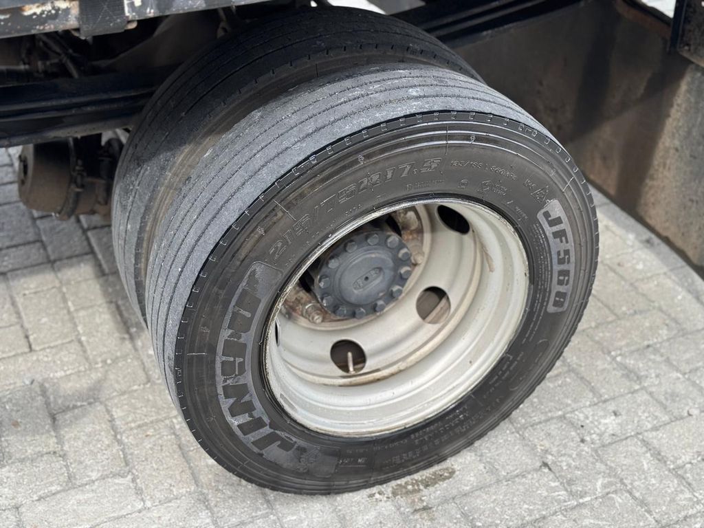 VOLKSWAGEN Delivery 9-170 – 4×2 de TB Trucks Caminhões no Paraná