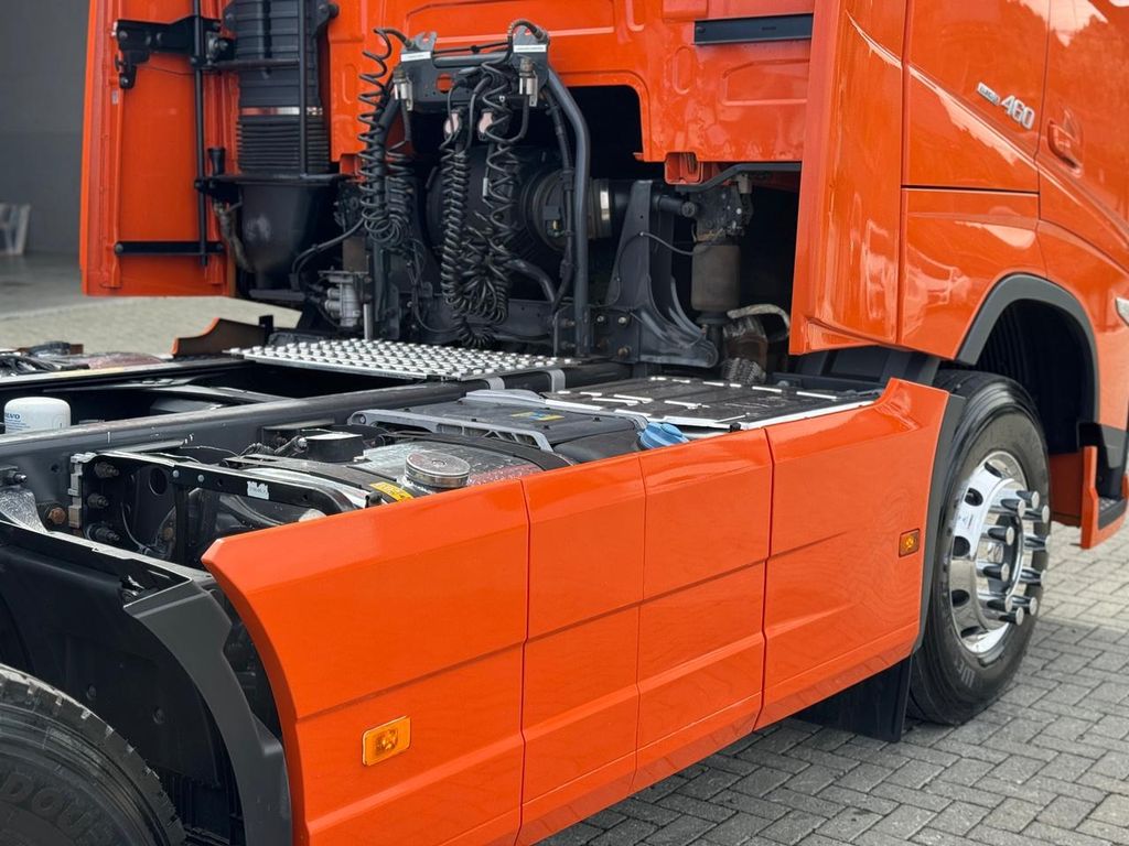 VOLVO FH-460 GLOBETROTTER – 6X2 de TB Trucks Caminhões no Paraná