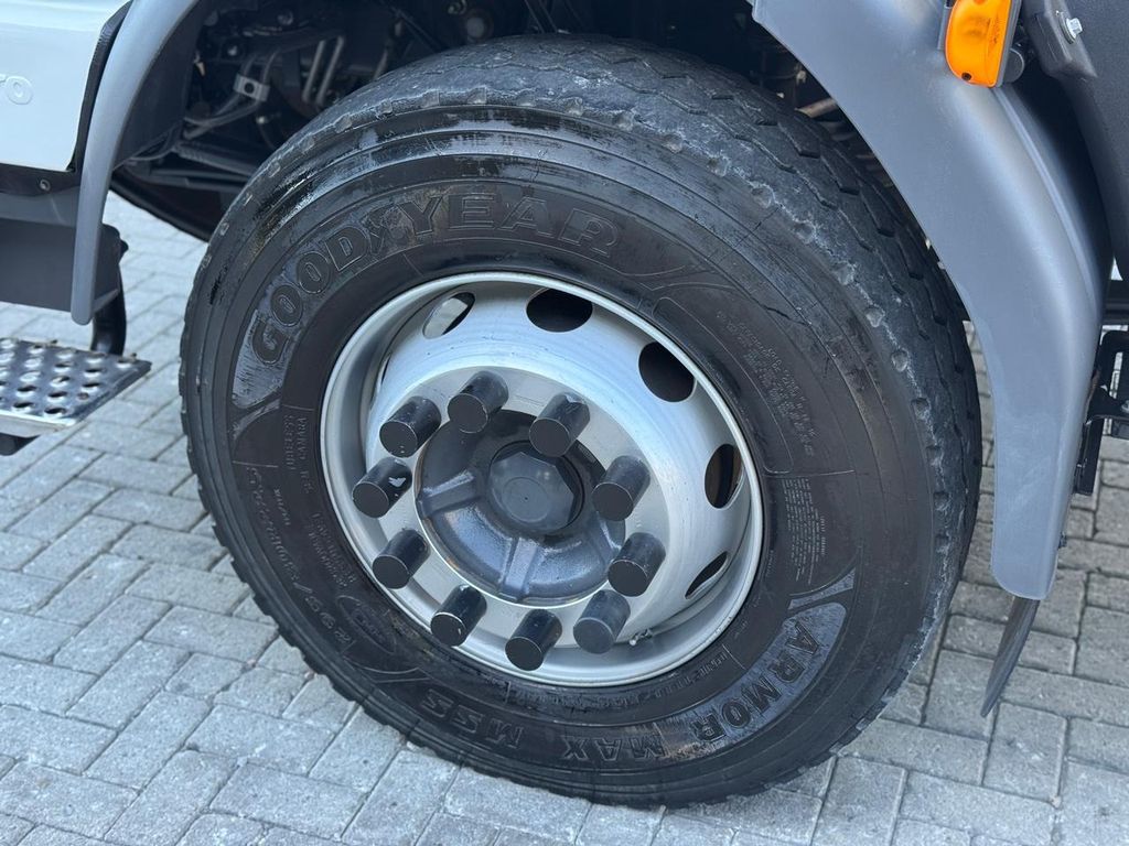 VOLVO VMX 290 – 6×4 de TB Trucks Caminhões no Paraná