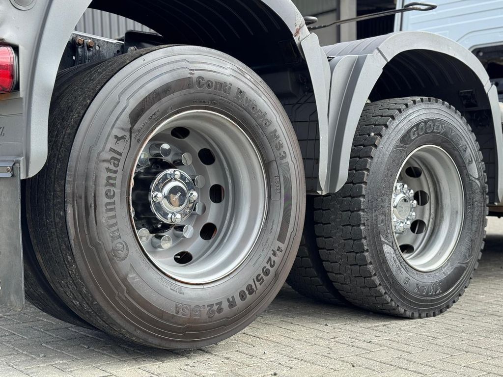 MERCEDES-BENZ Axor 2544 – 6×2 de TB Trucks Caminhões no Paraná