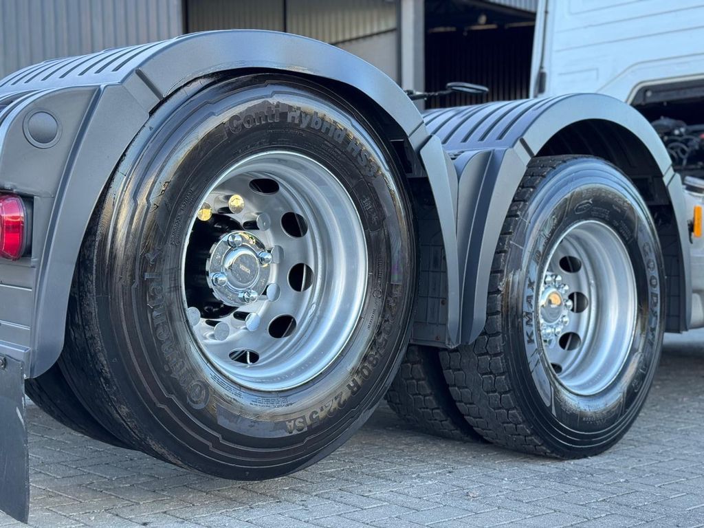 MERCEDES-BENZ Axor 2544 – 6×2 de TB Trucks Caminhões no Paraná