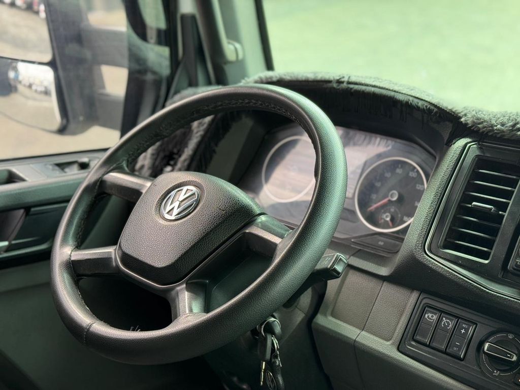 VOLKSWAGEN Delivery 9-170 – 4×2 de TB Trucks Caminhões no Paraná