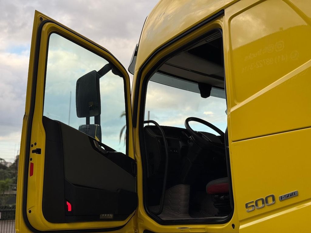 VOLVO FH-500 – 6×2 de TB Trucks Caminhões no Paraná