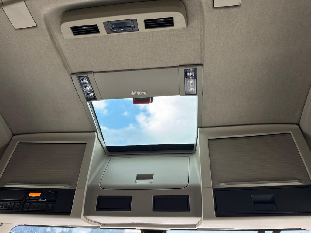 VOLVO FH-500 – 6×2 de TB Trucks Caminhões no Paraná