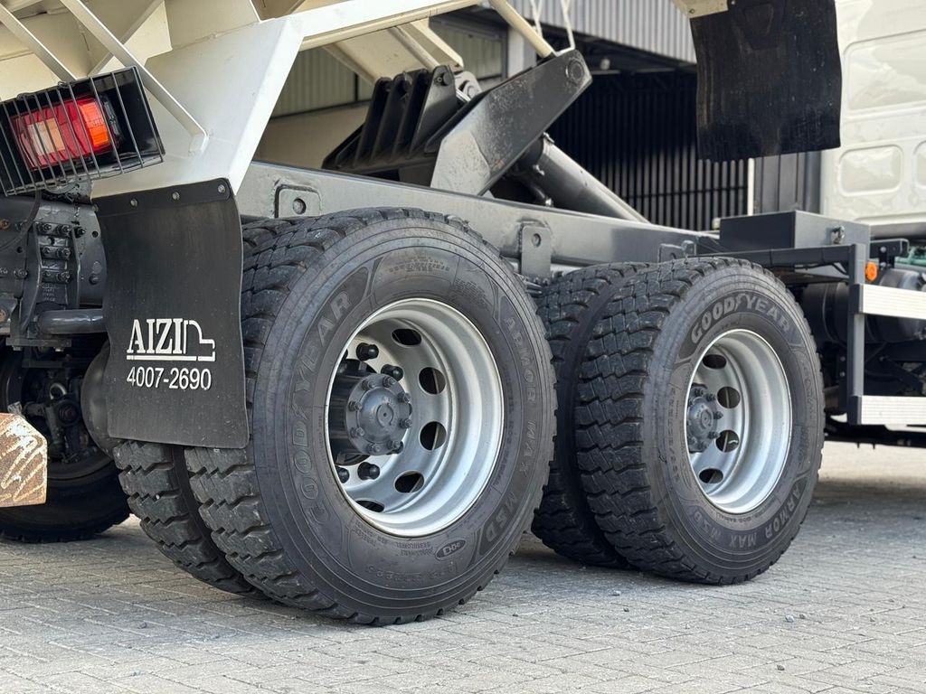 VOLVO VMX 290 – 6×4 de TB Trucks Caminhões no Paraná