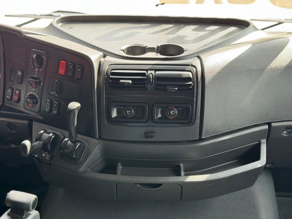 MERCEDES-BENZ Axor 2544 – 6×2 de TB Trucks Caminhões no Paraná