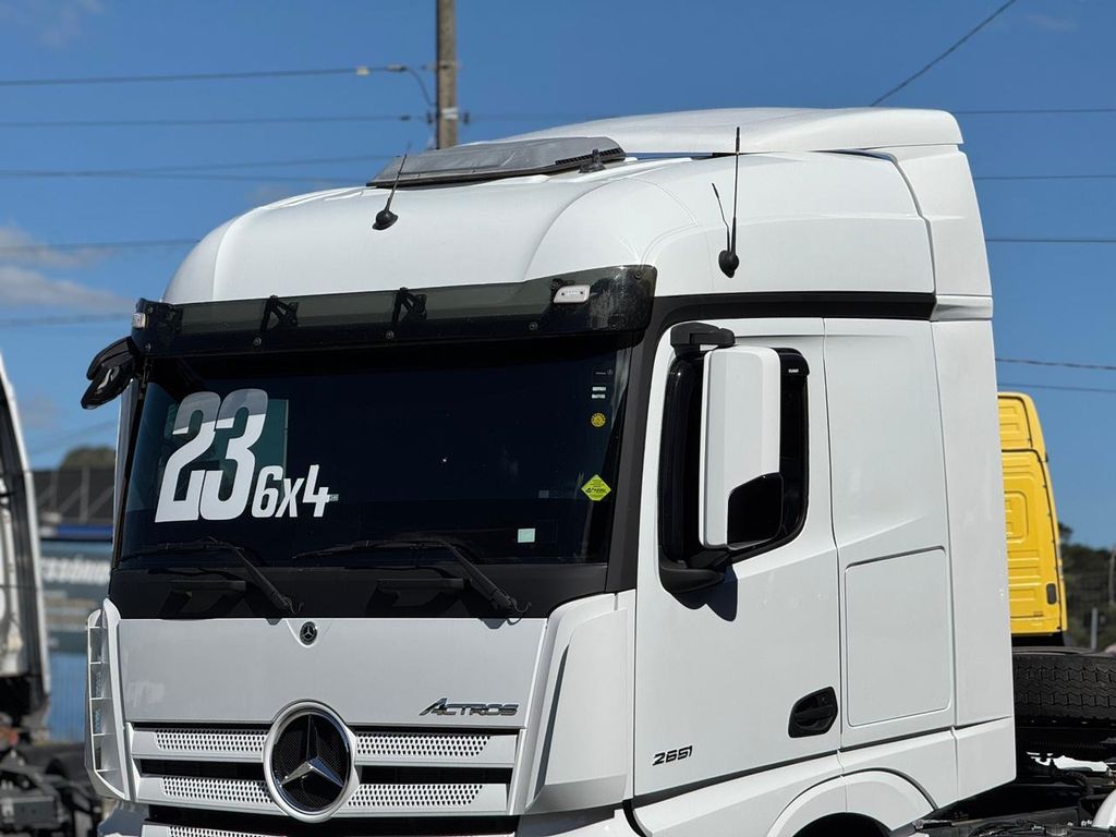 MERCEDES-BENZ Actros 2651 – 6×4 – C/ Retarder de TB Trucks Caminhões no Paraná