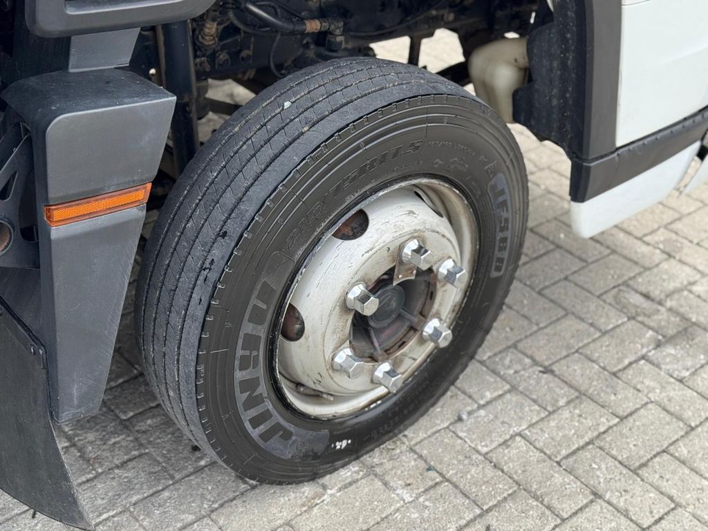 VOLKSWAGEN Delivery 9-170 – 4×2 de TB Trucks Caminhões no Paraná