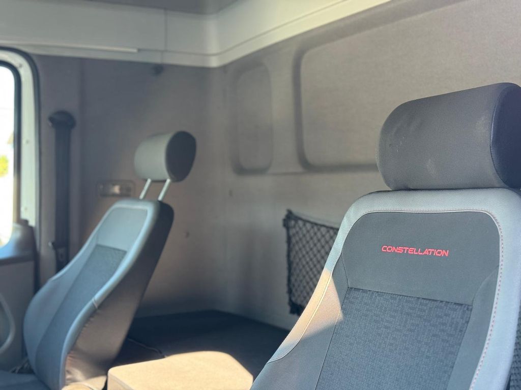 VOLKSWAGEN 25.360 Constellation – 6×2 de TB Trucks Caminhões no Paraná