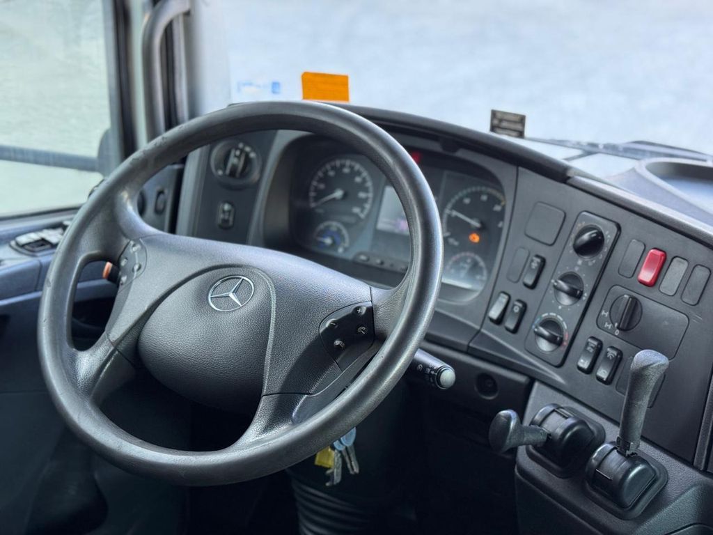 MERCEDES-BENZ Axor 2644 – 6×4 de TB Trucks Caminhões no Paraná