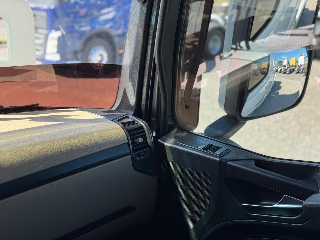 MERCEDES-BENZ Actros 2651 – 6×4 – C/ Retarder de TB Trucks Caminhões no Paraná